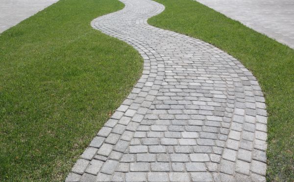 Cost of Walkway Paving in Terre Haute
