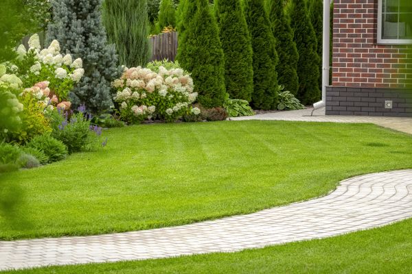 Cost of Landscape Walkway Installation in Terre Haute